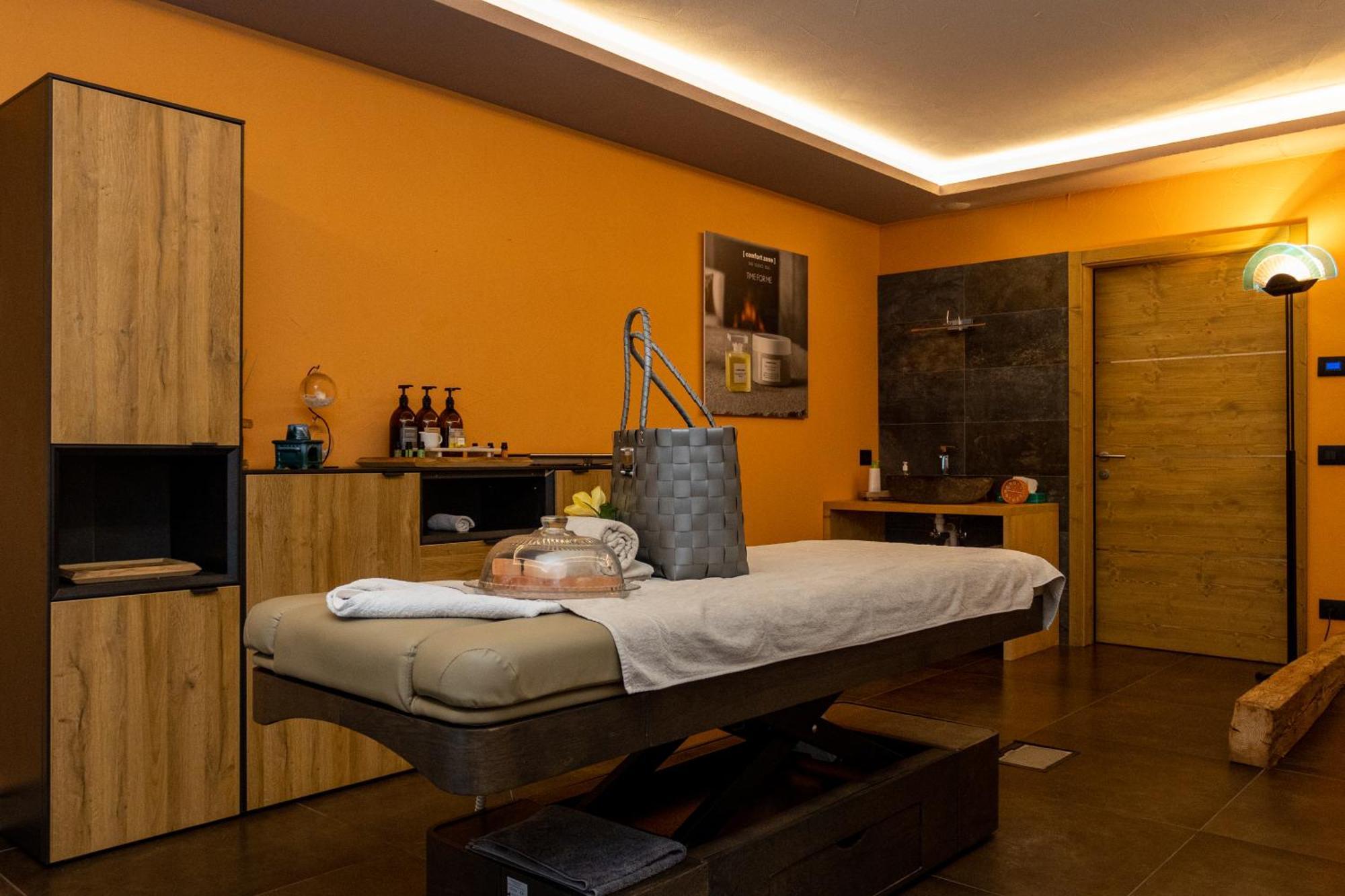 Wellness Hotel Dolomia Soraga Exterior photo