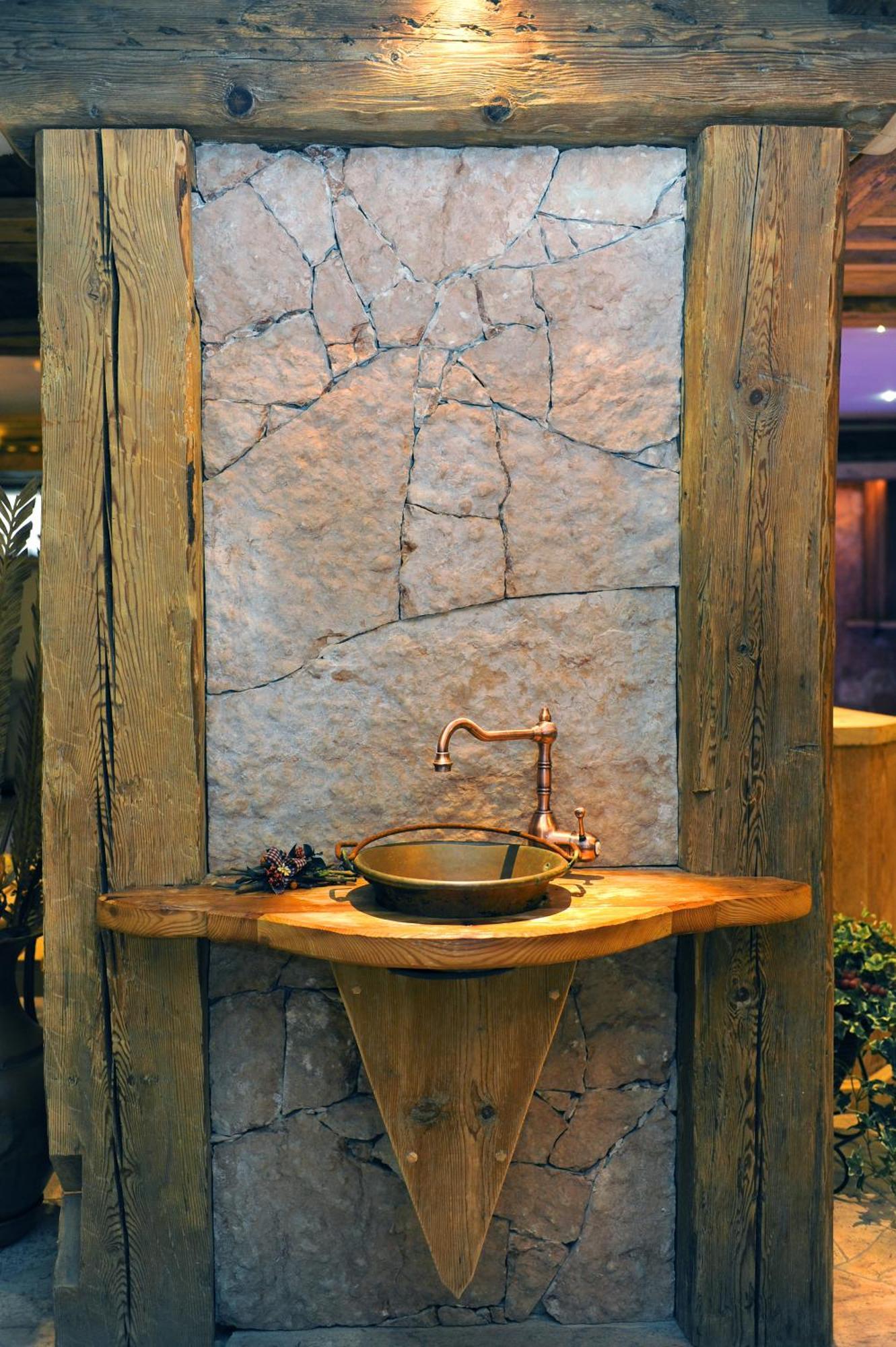 Wellness Hotel Dolomia Soraga Exterior photo