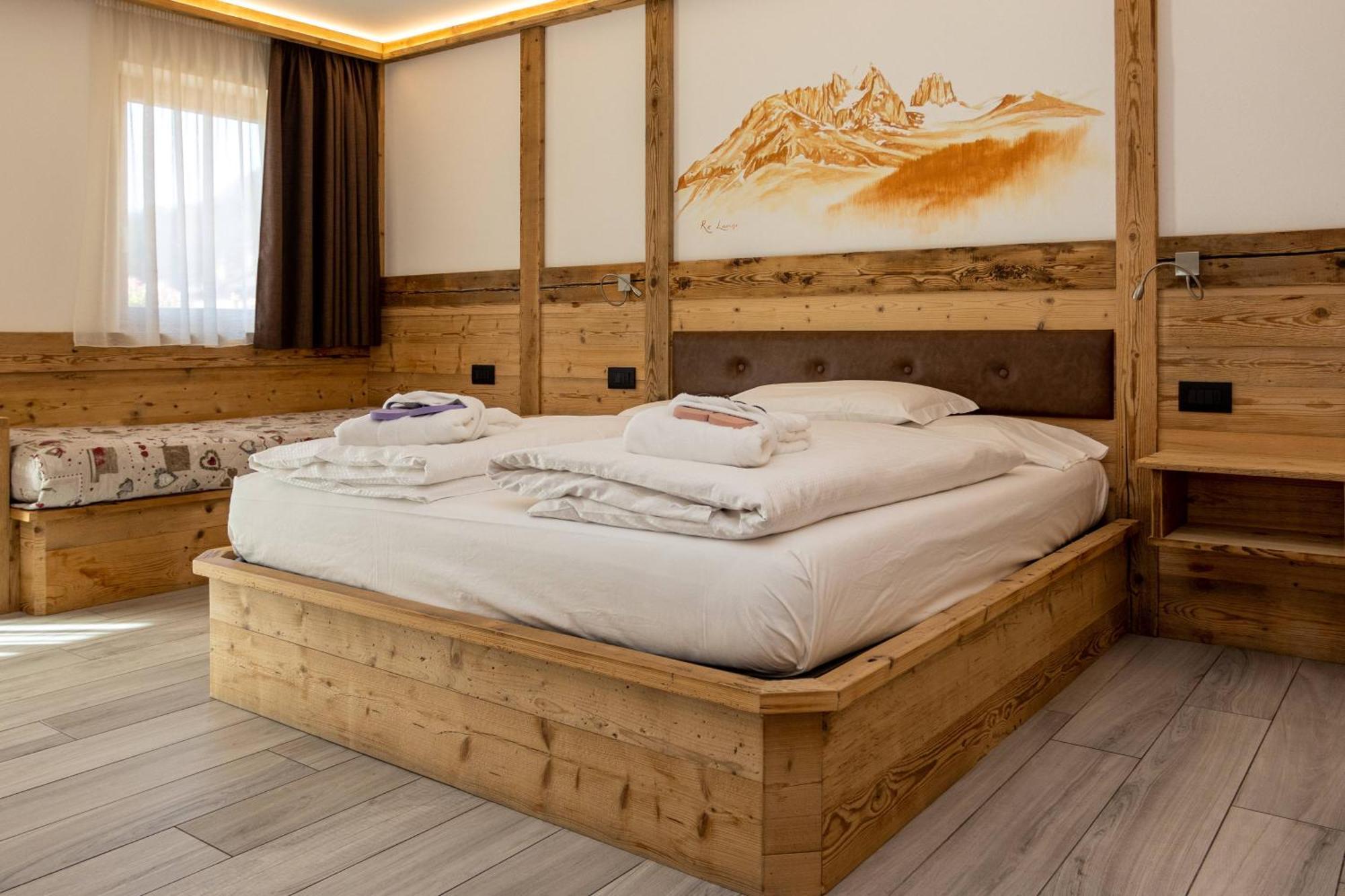 Wellness Hotel Dolomia Soraga Exterior photo