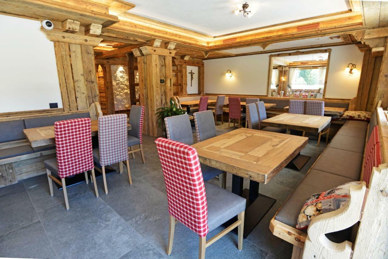 Wellness Hotel Dolomia Soraga Exterior photo