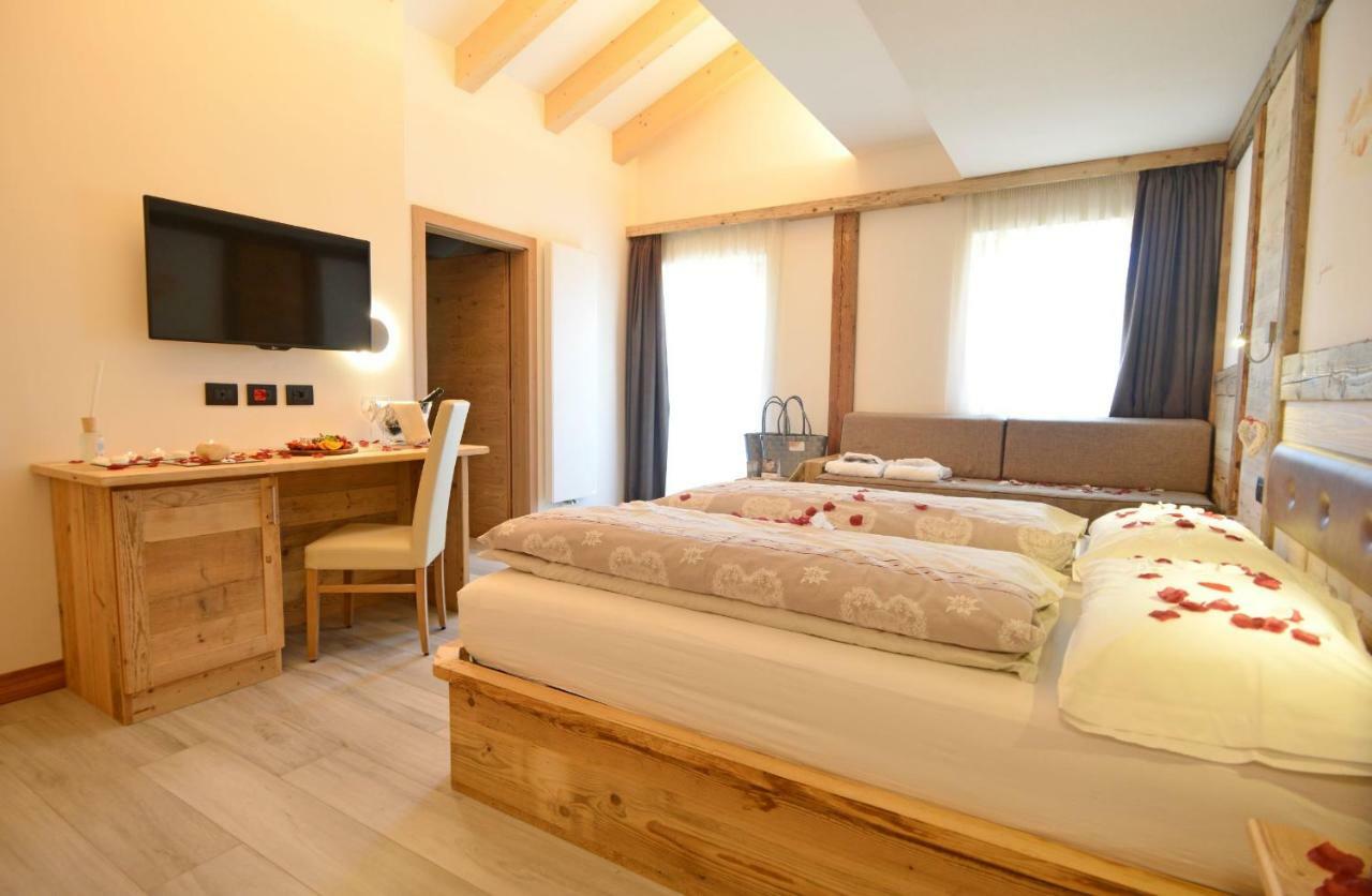 Wellness Hotel Dolomia Soraga Exterior photo