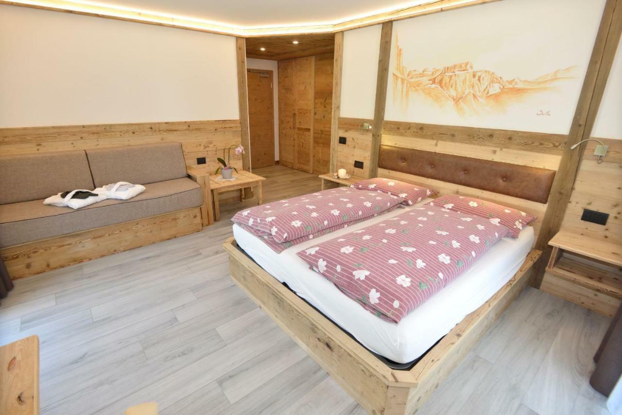 Wellness Hotel Dolomia Soraga Exterior photo